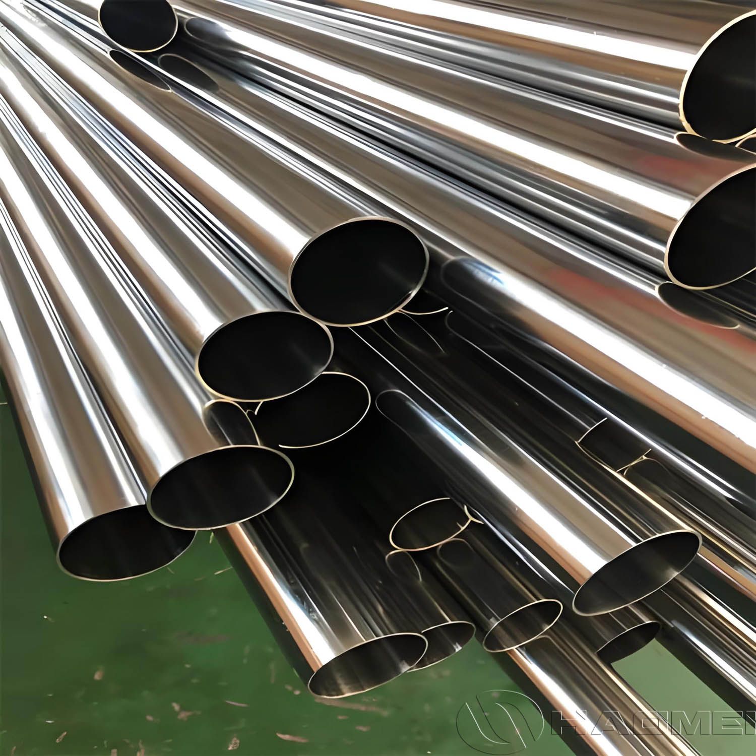 1789888152570409.jpg 316L seamless stainless steel pipe.jpg