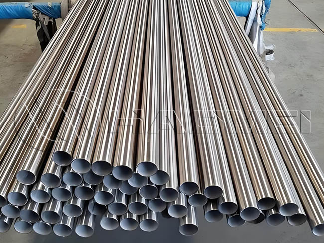 How Are Seamless Stainless Steel Pipes Manufactured?